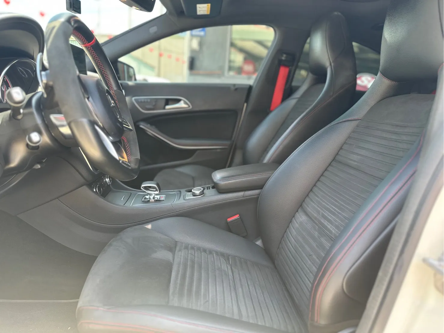 BENZ-CLA45AMG