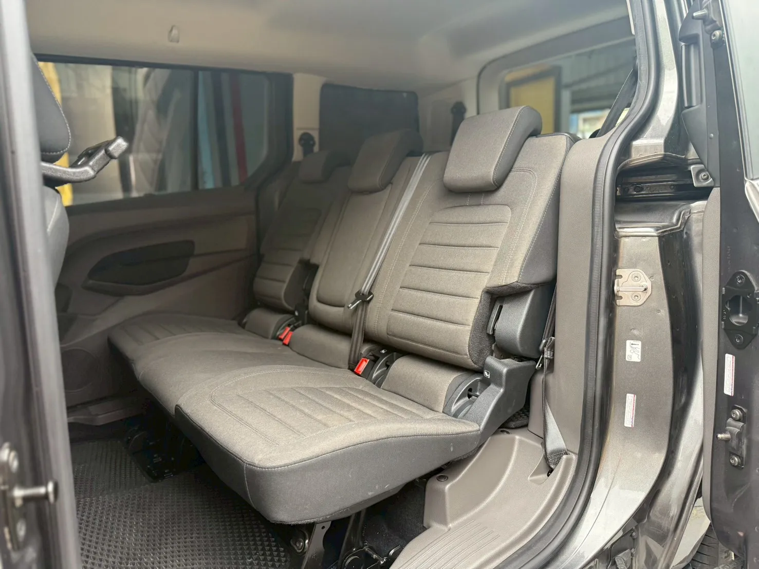 FORD-Tourneo Connect