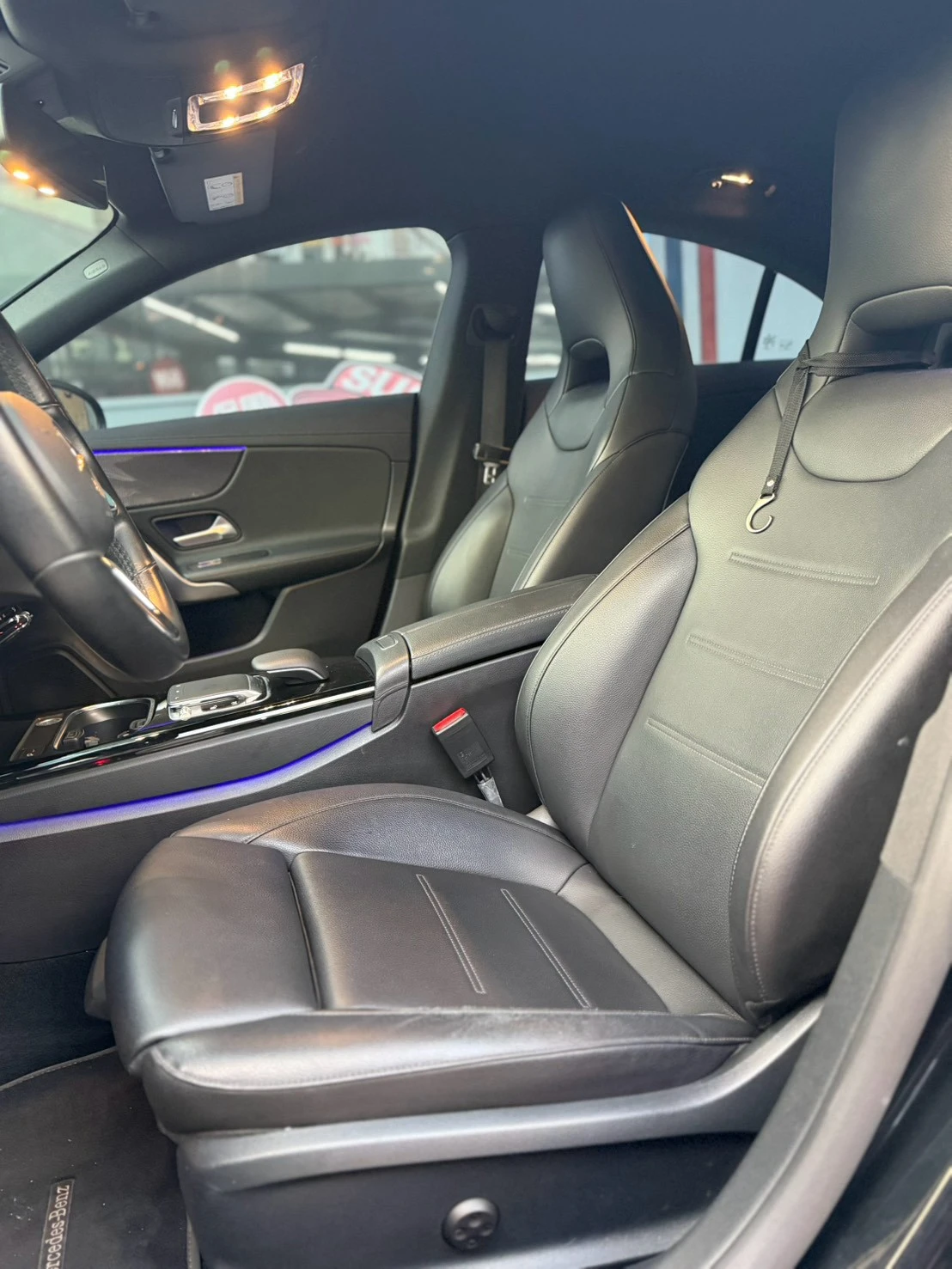 BENZ -CLA200