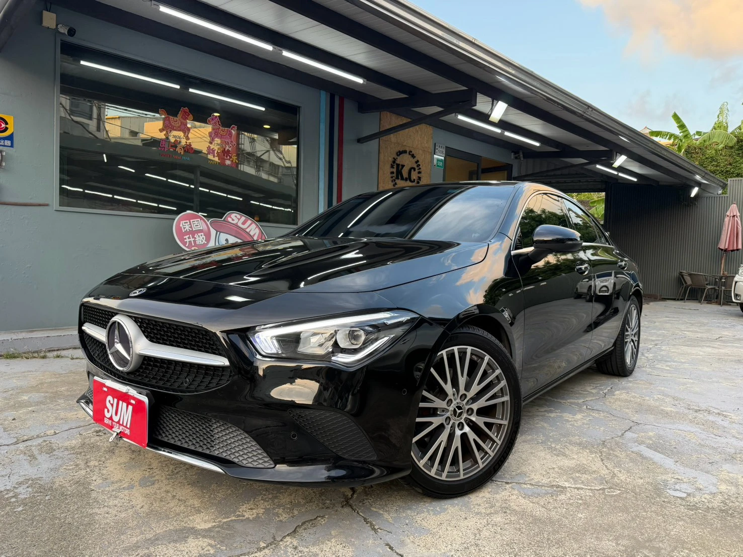 BENZ -CLA200