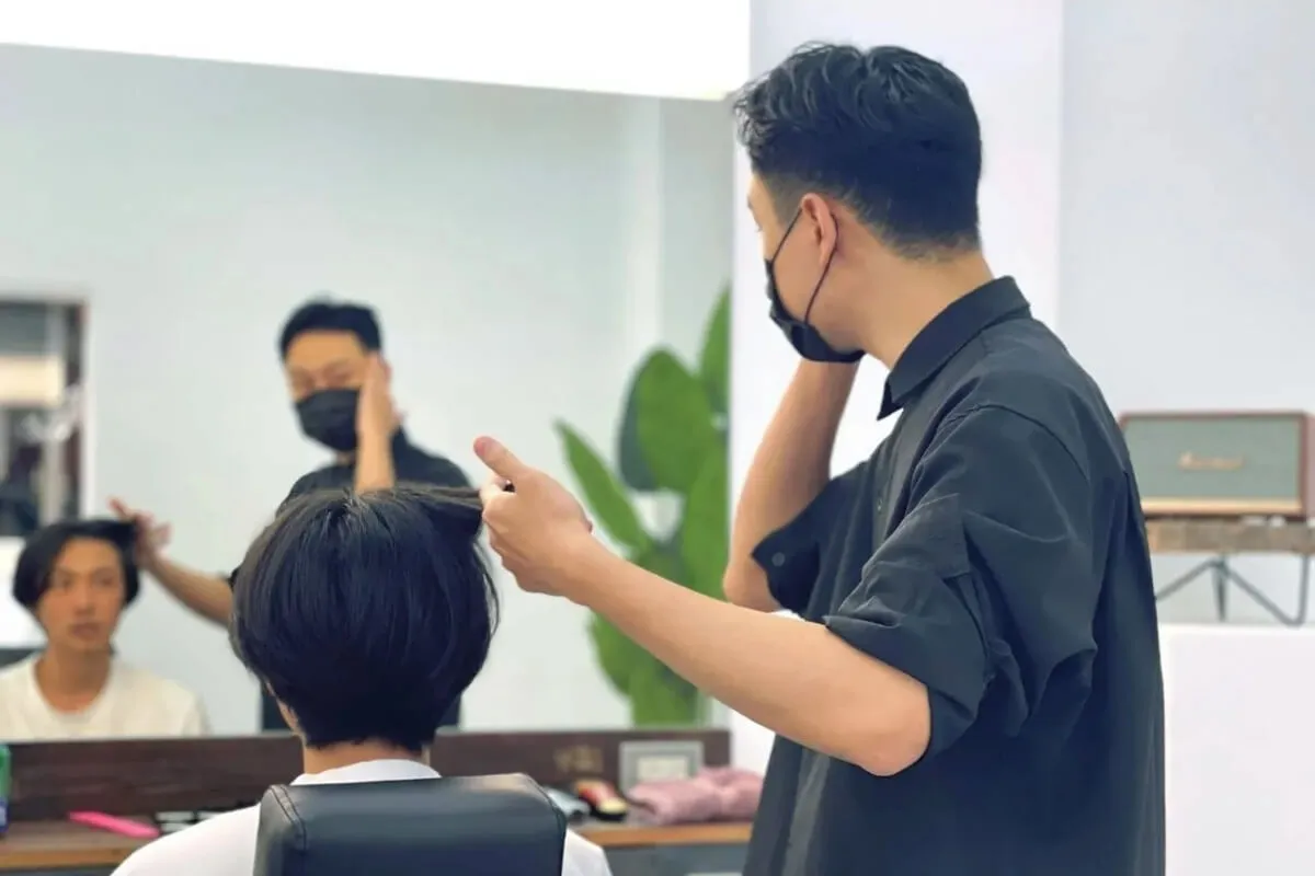 男生剪髮怎麼說?帶著照片+口頭描述想呈現的造型,理髮師能更快理解!