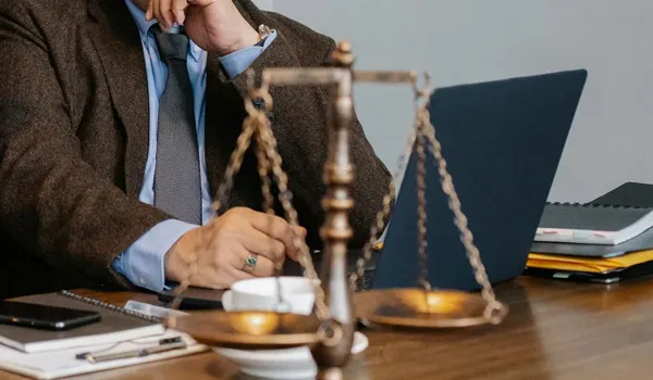 企業公司行號為什麼需要「法律顧問」？