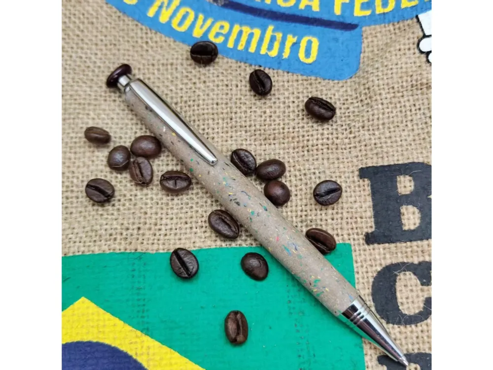 衣｜來自日常工作的再生纖維