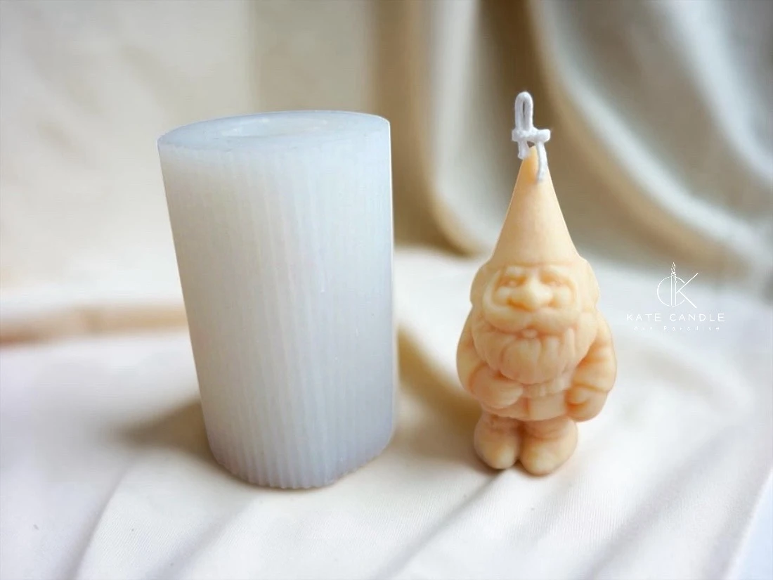 Silicone mold making 手工矽膠模具製作