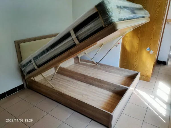 基隆仁一路賴小姐-掀床 床墊｜床墊 基隆推薦｜鶯歌區家具工廠｜基隆家具推薦