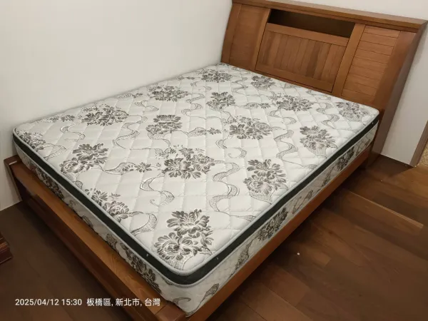 板橋金門街吳先生-床架 床墊 ｜床墊 板橋推薦｜鶯歌區家具工廠｜板橋家具推薦