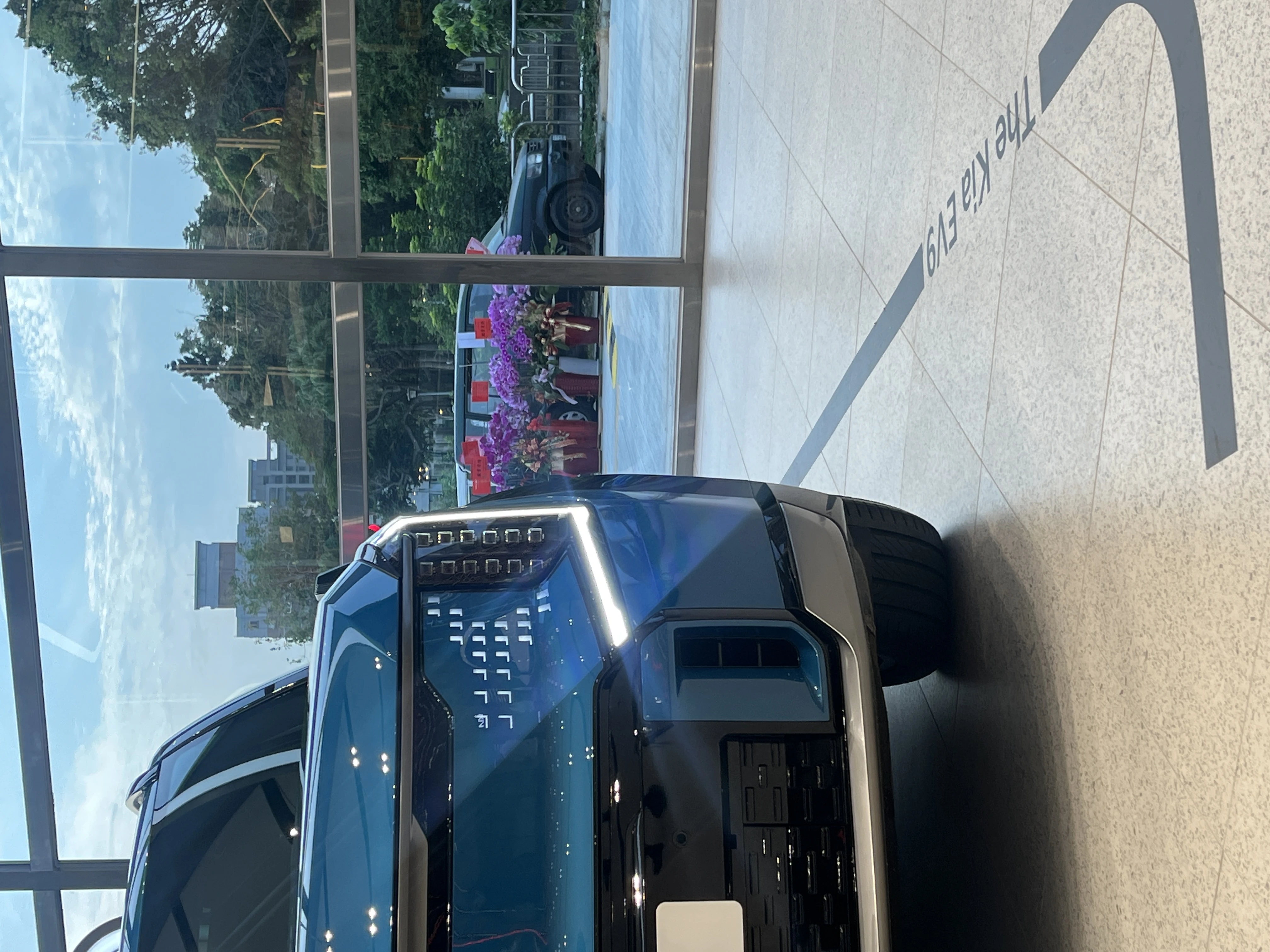 EV9：旗艦純電LSUV (六/七人座) 