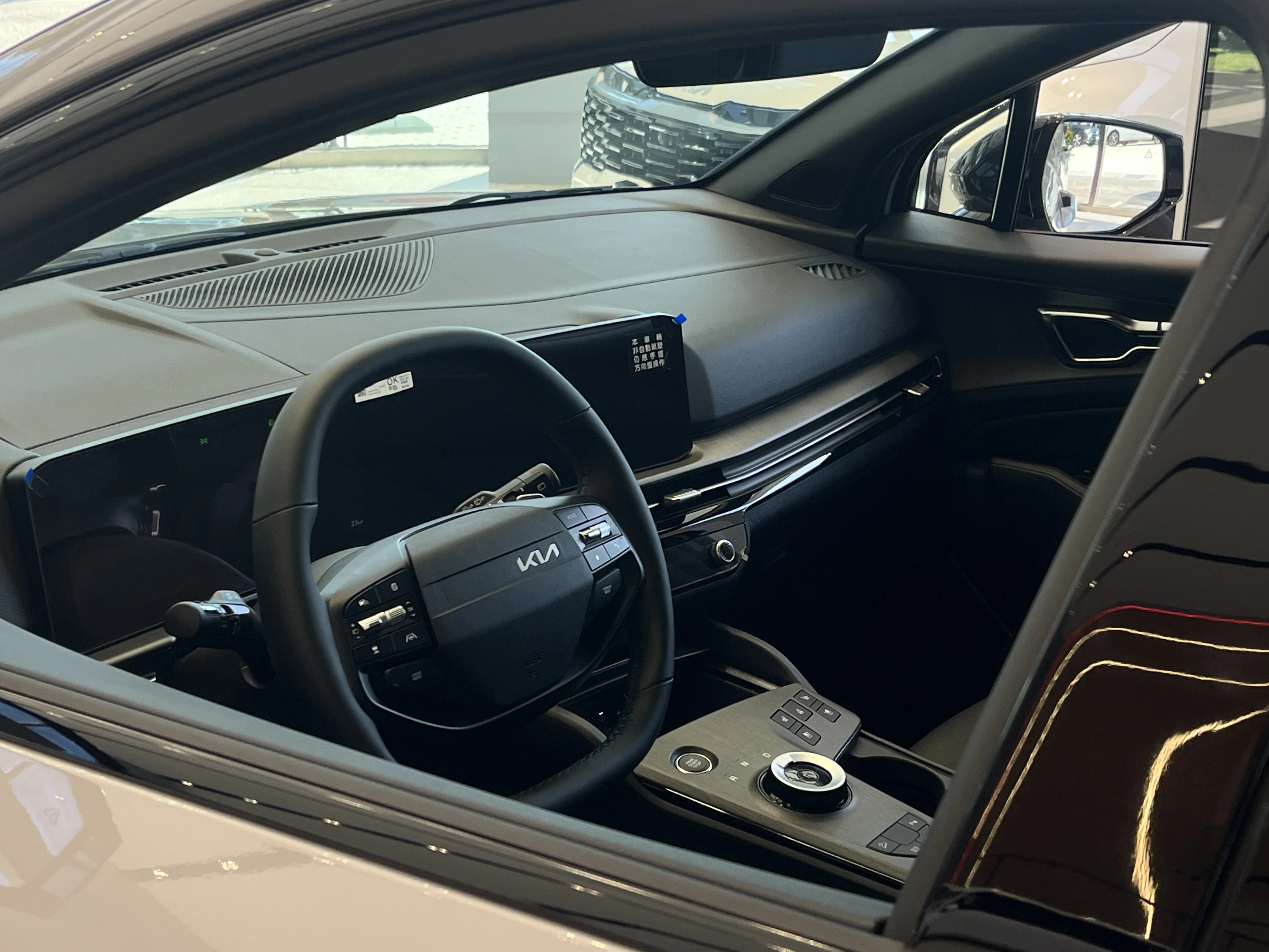 Sportage：中型休旅車 (SUV)