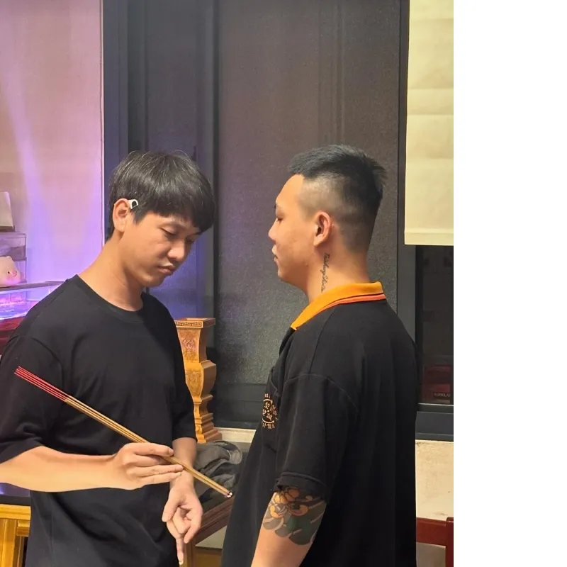【為信徒祈福收驚】