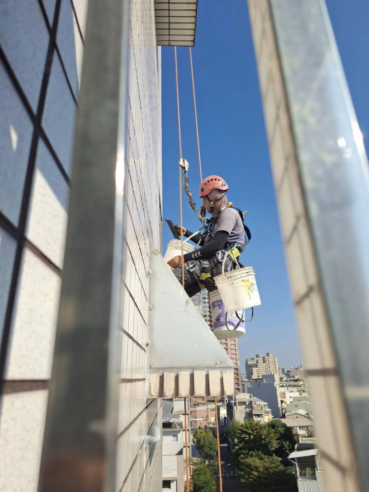 外牆瓷磚修繕工程
