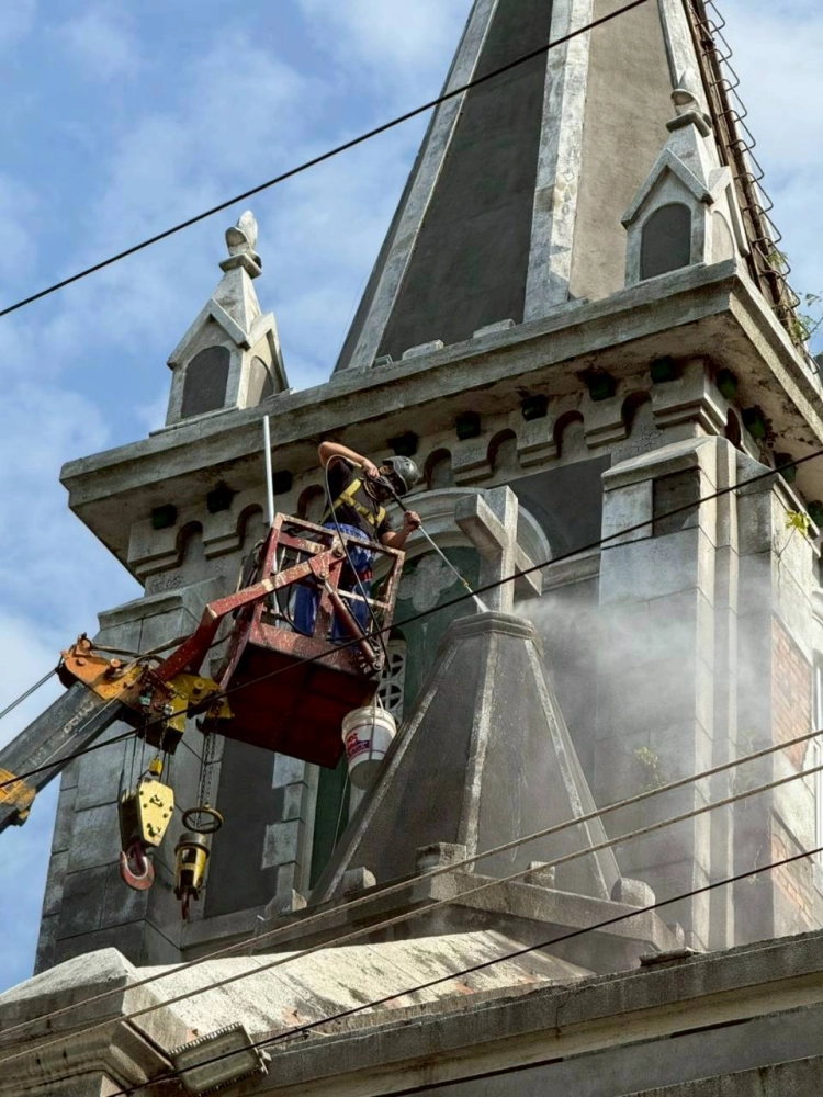 高空外牆清洗工程