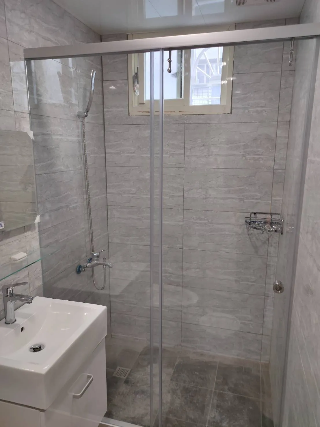 L21無框滑門型淋浴拉門