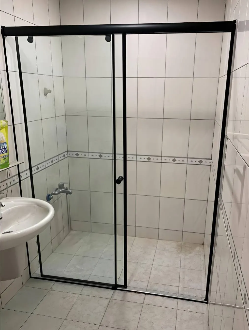 L22無框滑門型淋浴拉門(黑)
