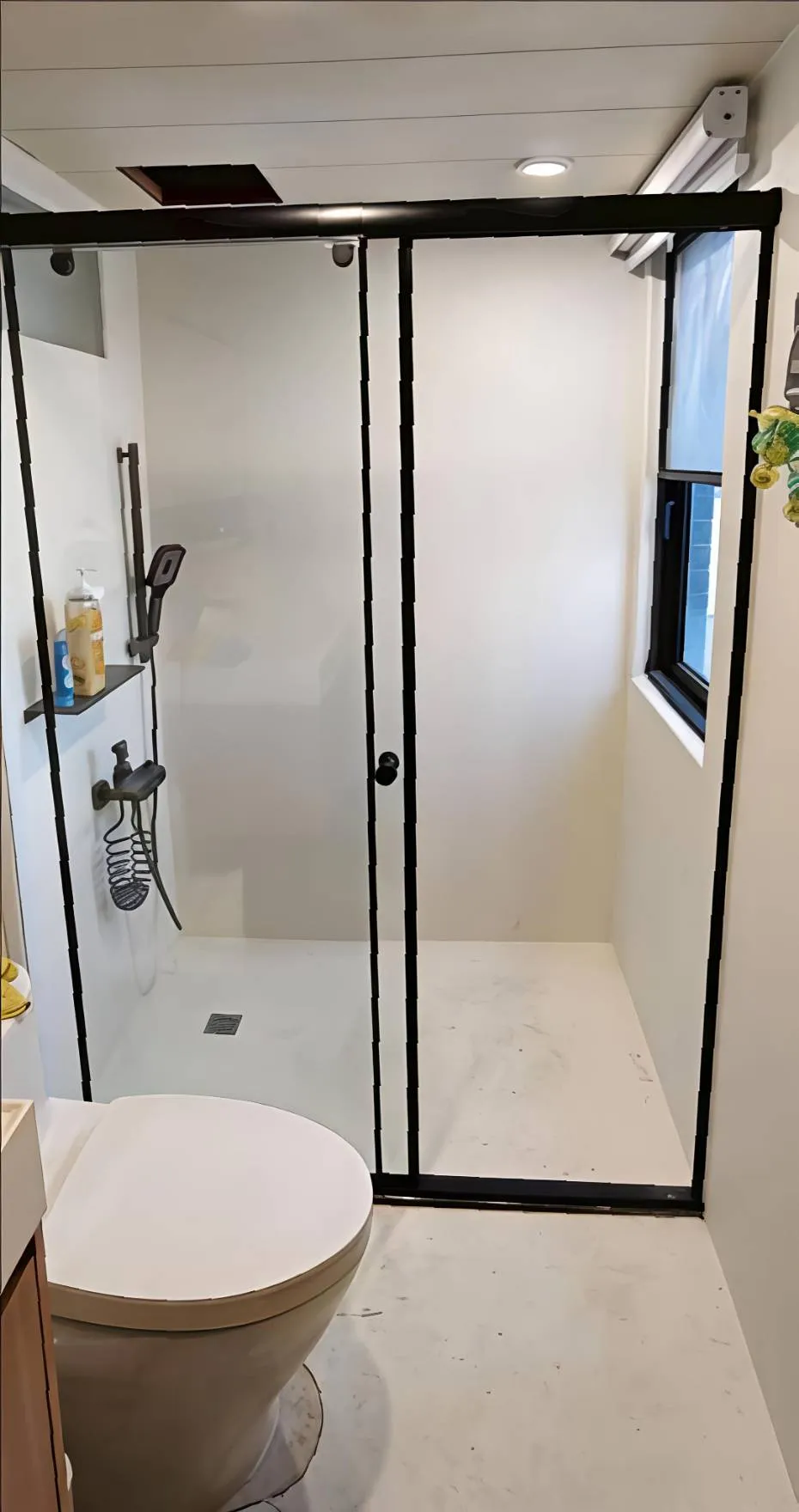 L22無框滑門型淋浴拉門(黑)