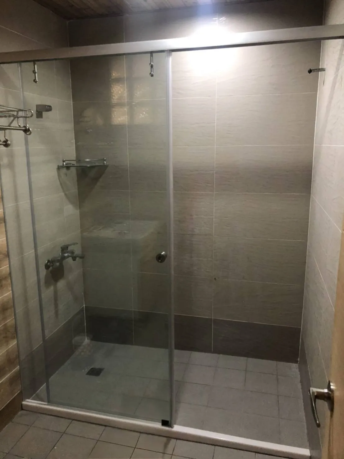 L21無框滑門型淋浴拉門