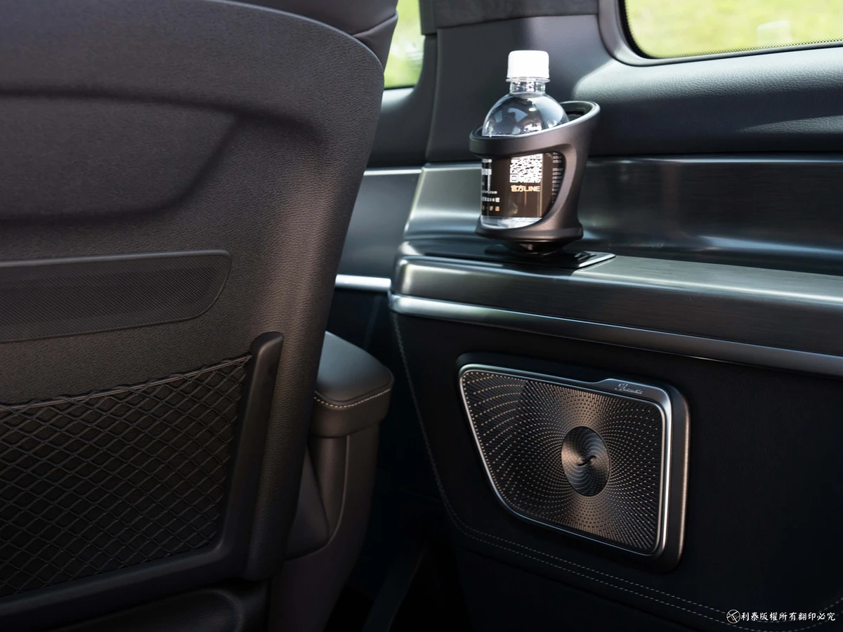 【商品測試】 Mercedes-Benz V250d