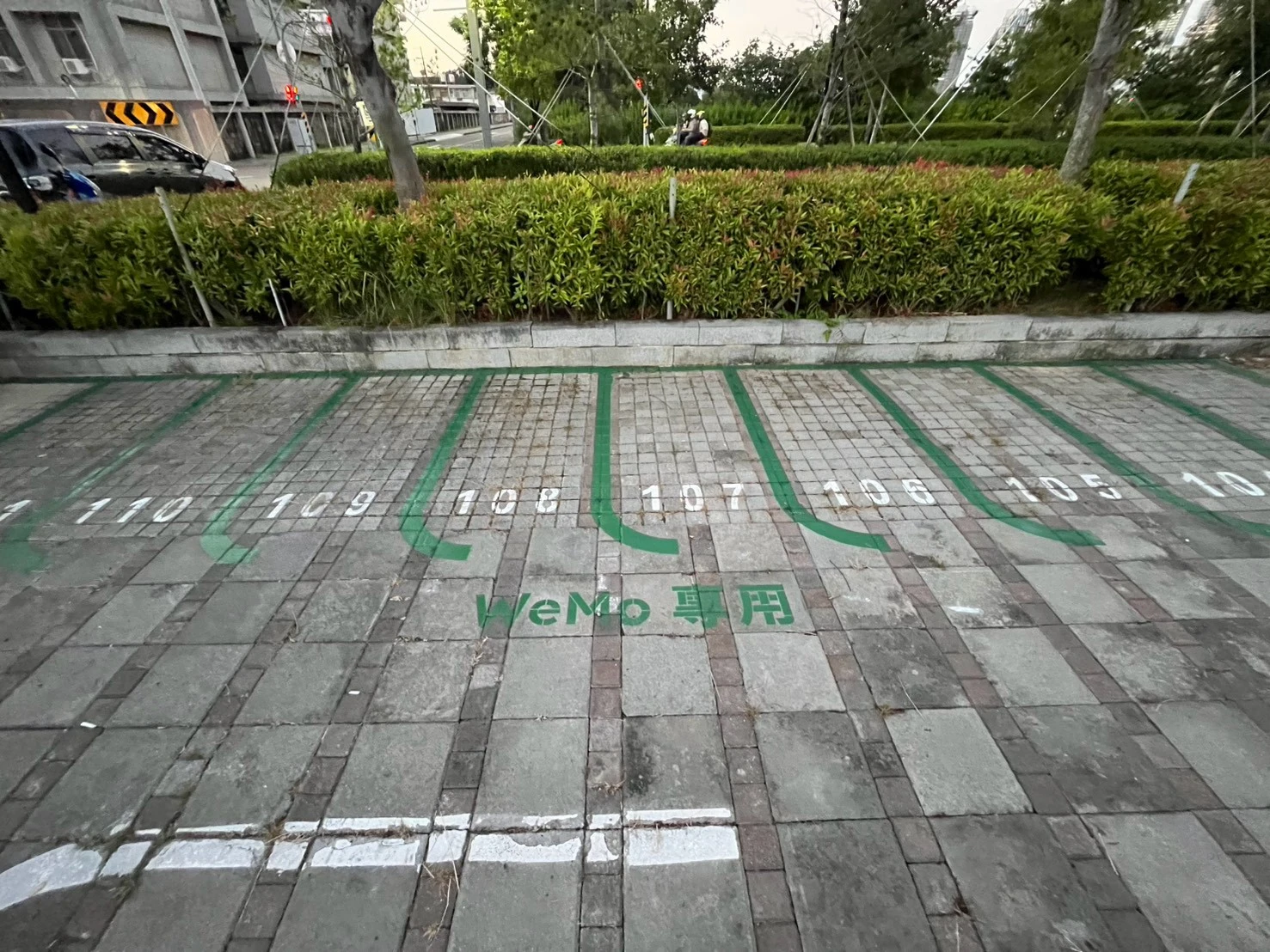 路線漆施工