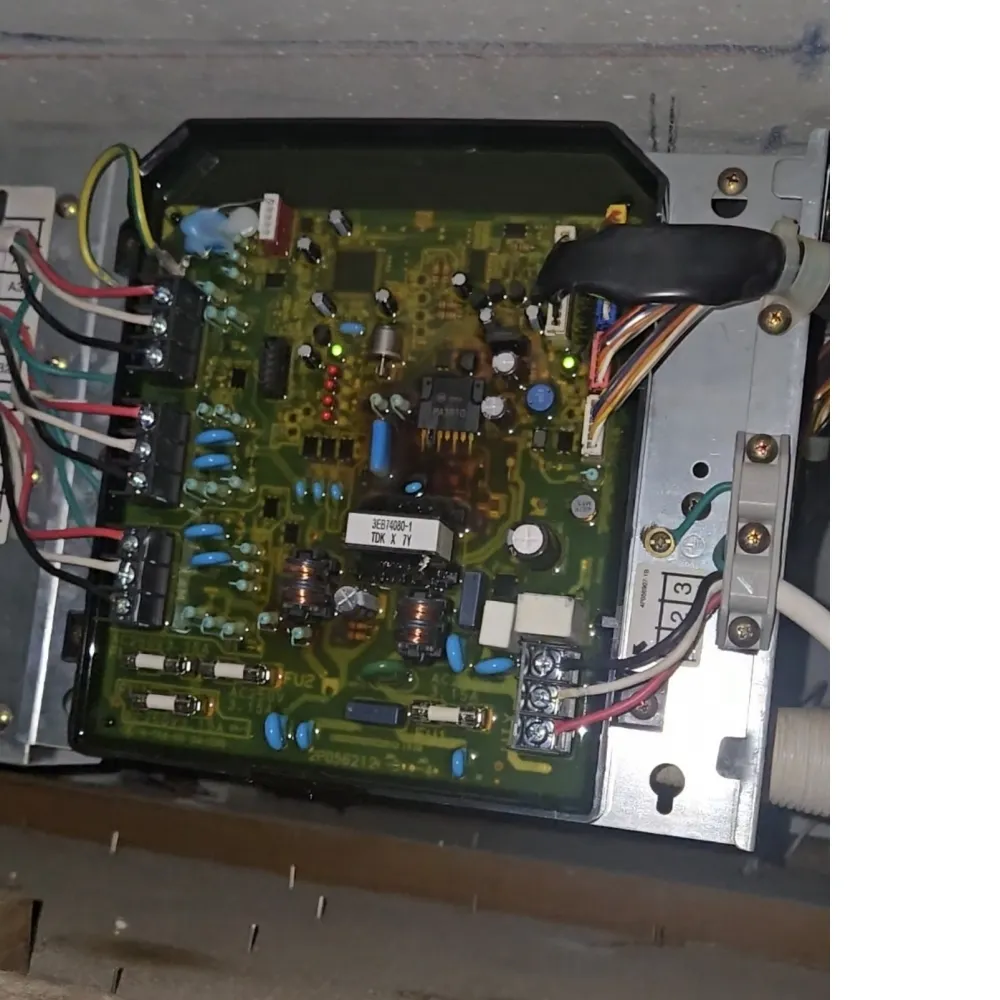 大金分配器BPMK928A42外機型號RMX140JVMT9