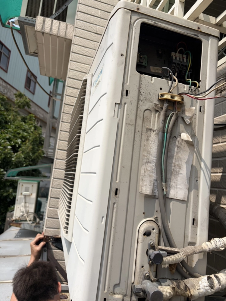 機型型號：RKD60BVMT