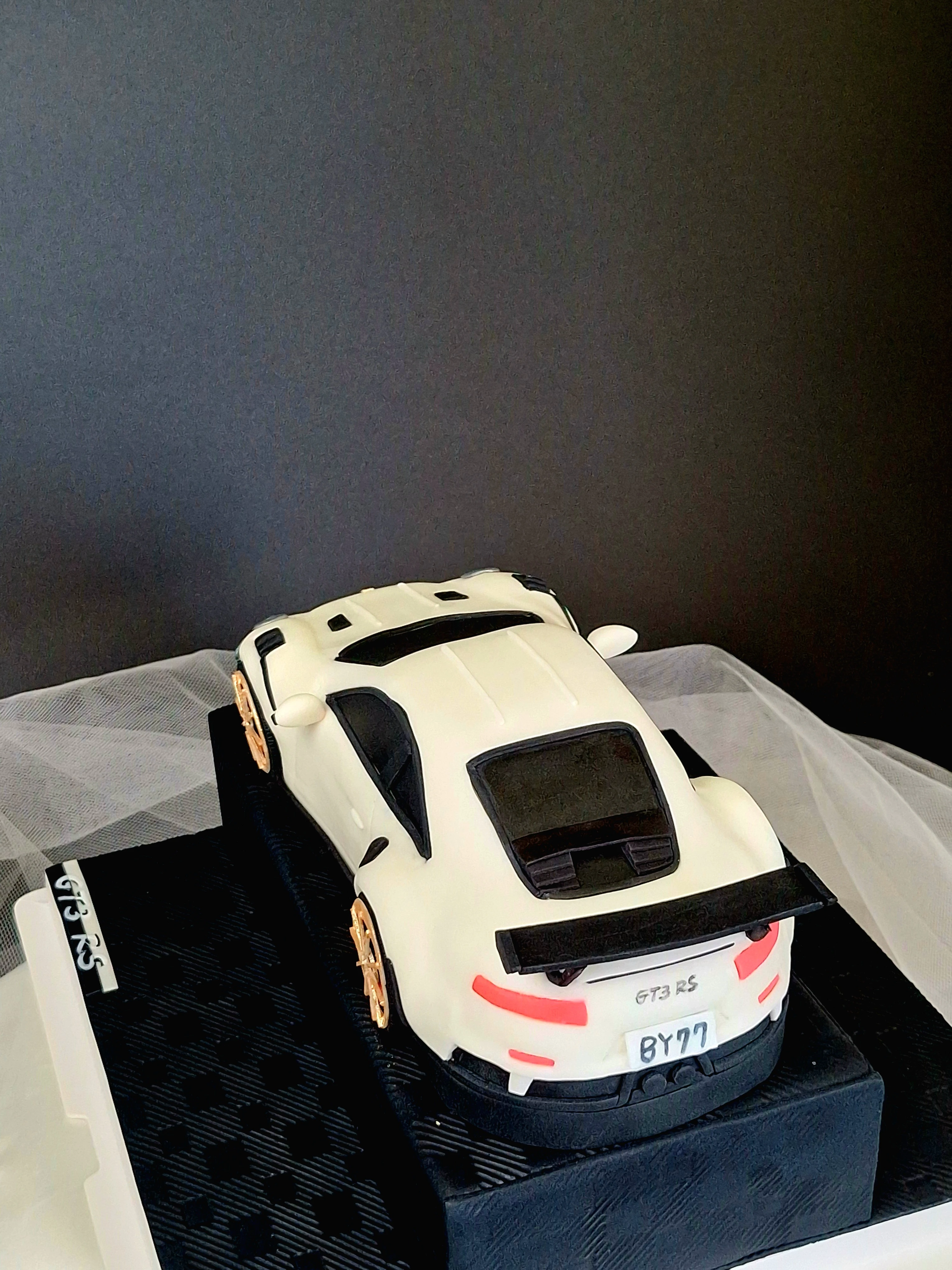 客製 Porsche 911 GT3 RS 跑車蛋糕