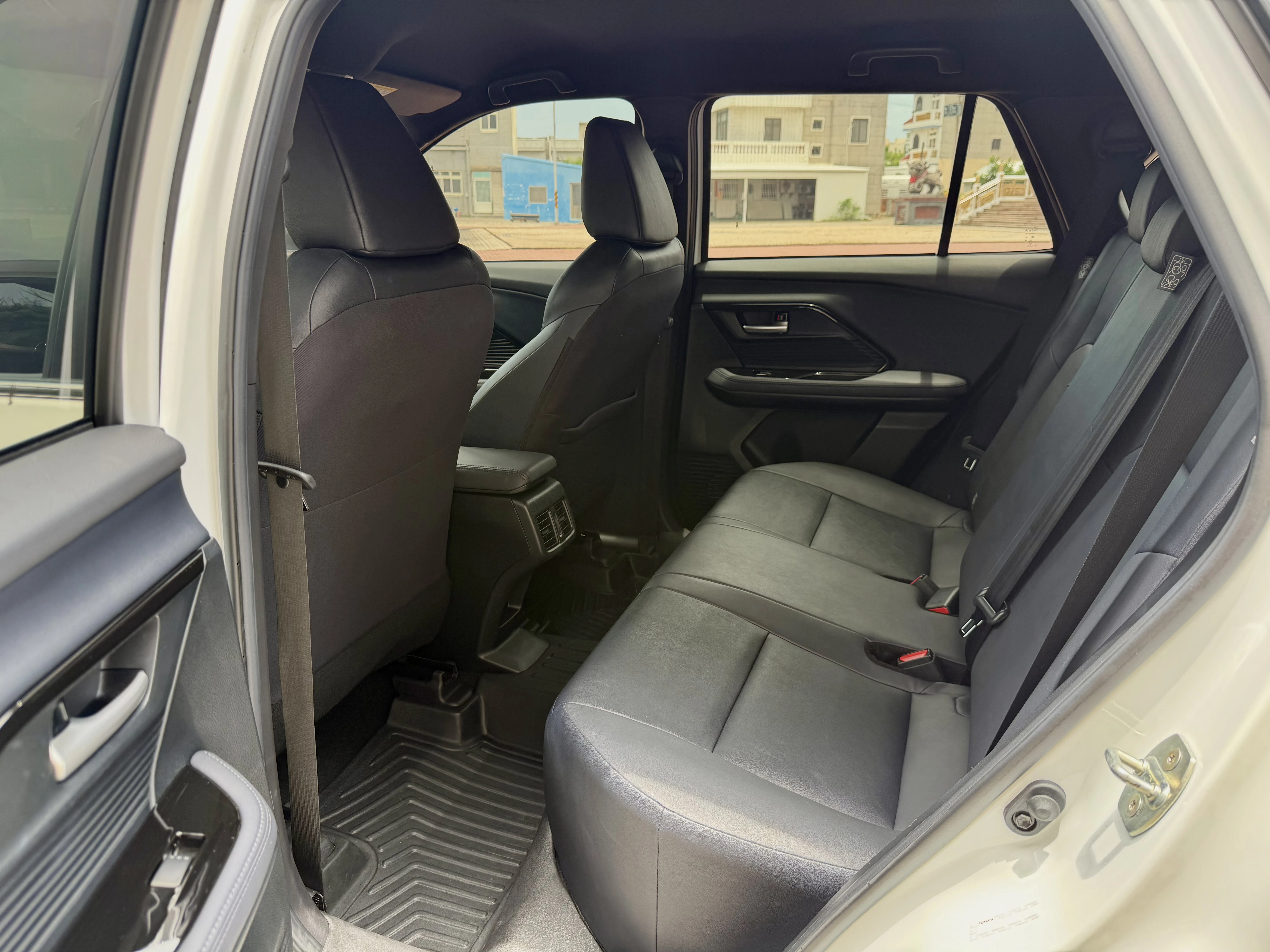 TOYOTA  Yaris Cross  1.5  (5座休旅)