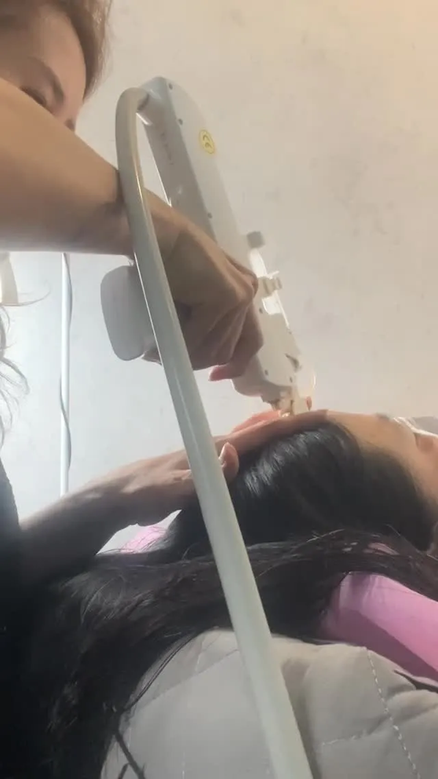 如果你有 ✔ 一天就出油 ✔ 頭髮貼頭皮 ✔ 掉髮變明顯 ✔ 頭皮容易癢或不舒服