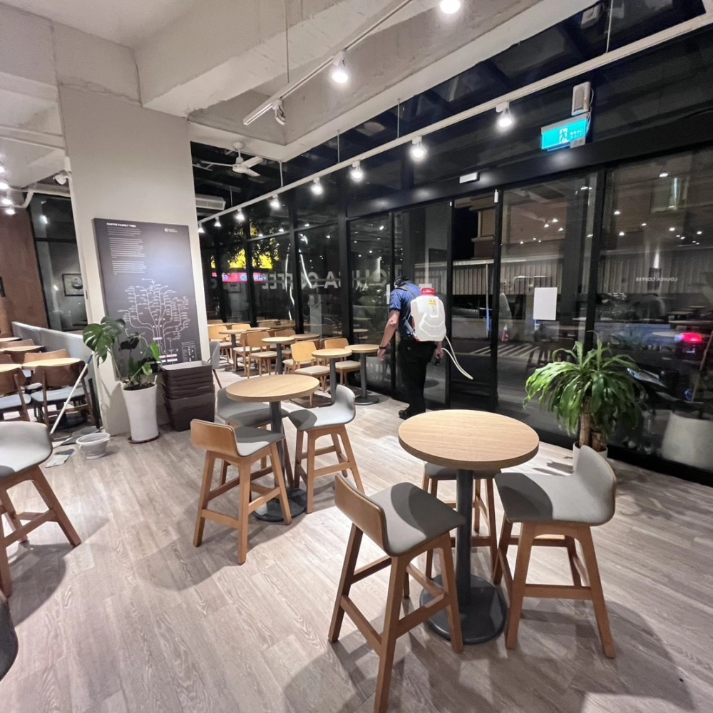 咖啡廳消毒施作
