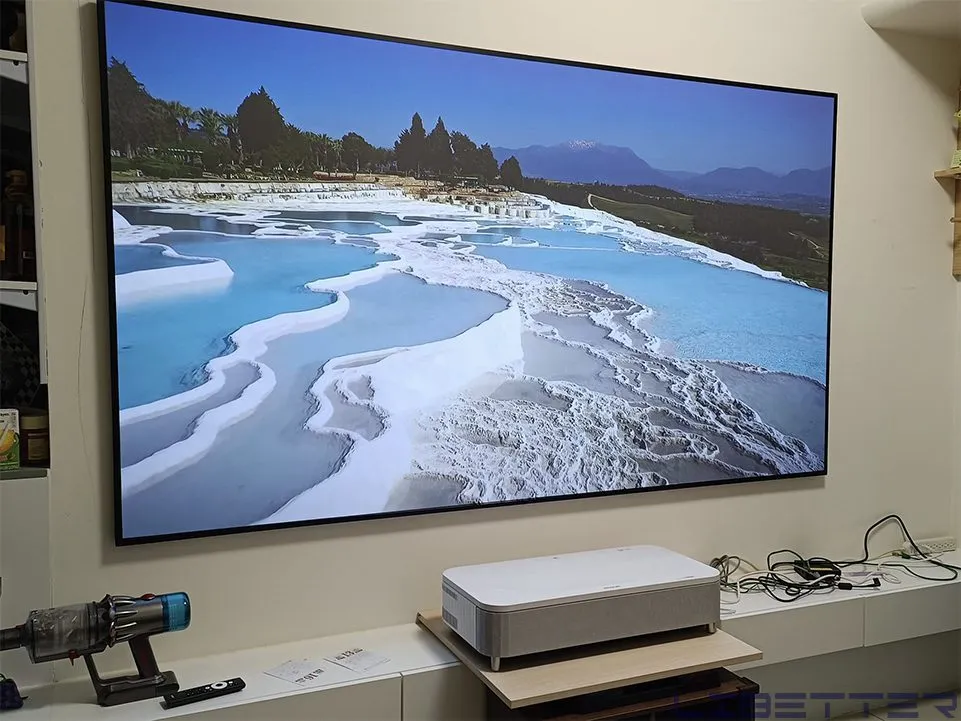 施工案例：Grandview 新品 窄邊框 100吋黑柵抗光幕 搭配 EPSON EH-LS800W