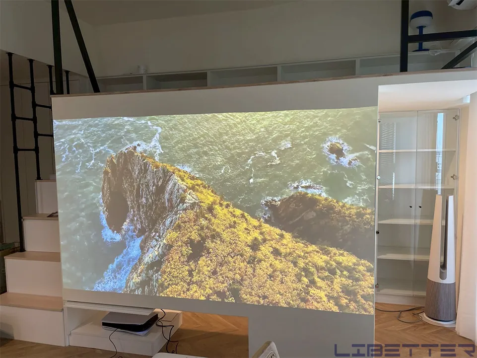 特殊案例：EPSON EH-LS650 4K 不用布幕的展示效果 提供給各位參考一下~