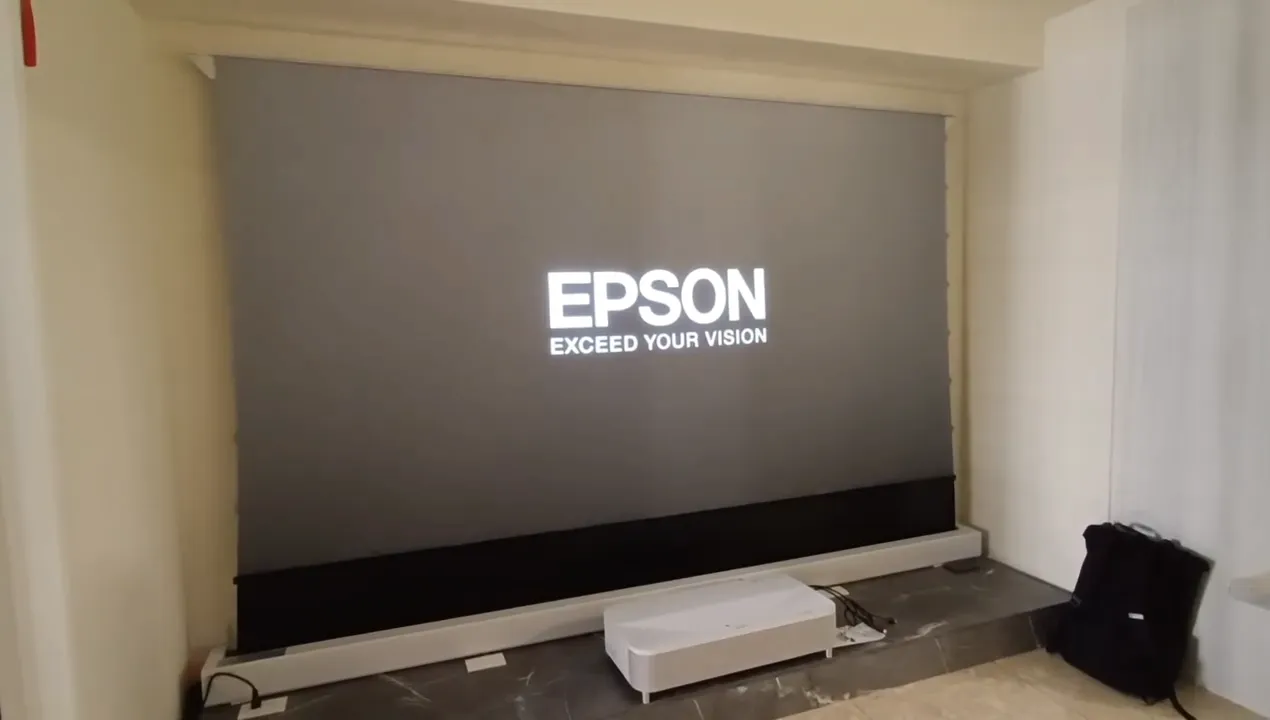 展示效果：可聯動的地升電動抗光幕！