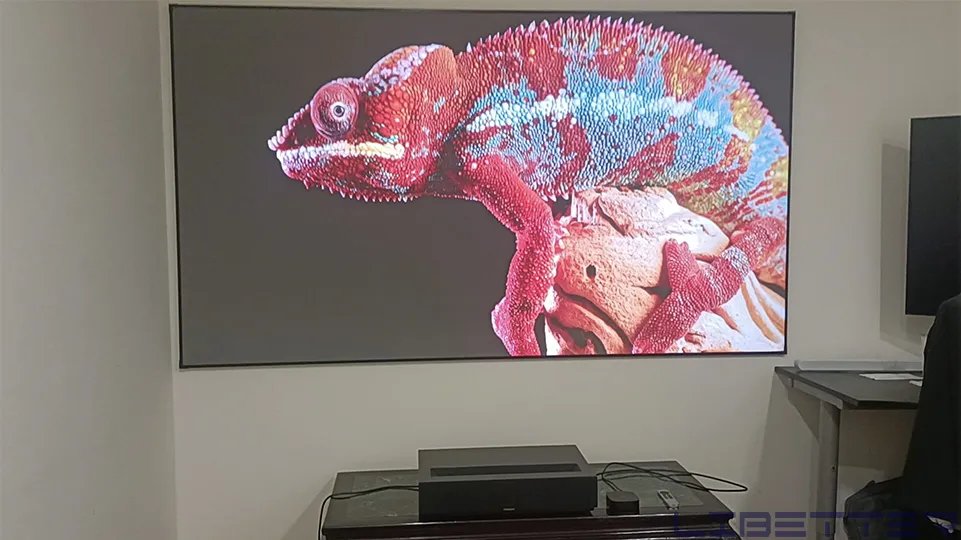 超短焦案例：峰米T1 國際版4K 超短焦雷射 + 100吋第三代菲涅抗光幕 效果真的很漂亮~