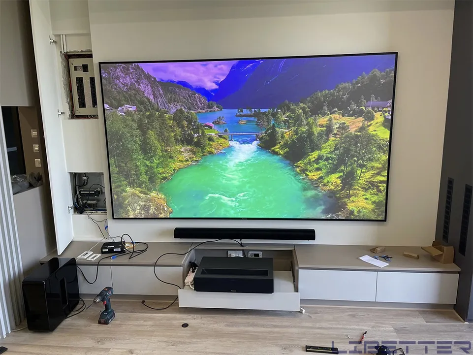 布幕案例：峰米T1國際版 + 100吋抗光幕 & 100吋電動拉線張力幕 享受大螢幕的快感