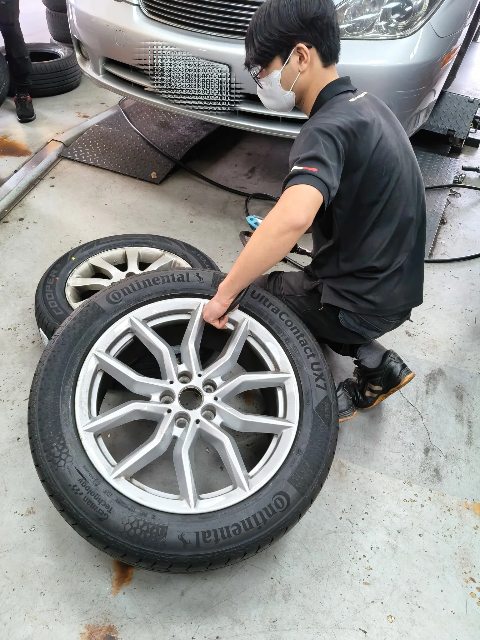 特價輪胎馬牌UC7 安裝實例 ｜台北輪胎汽修廠｜台北輪胎特價｜台北輪胎道路救援｜中正區輪胎店｜大安區輪胎店｜台北市補胎｜台北輪胎推薦