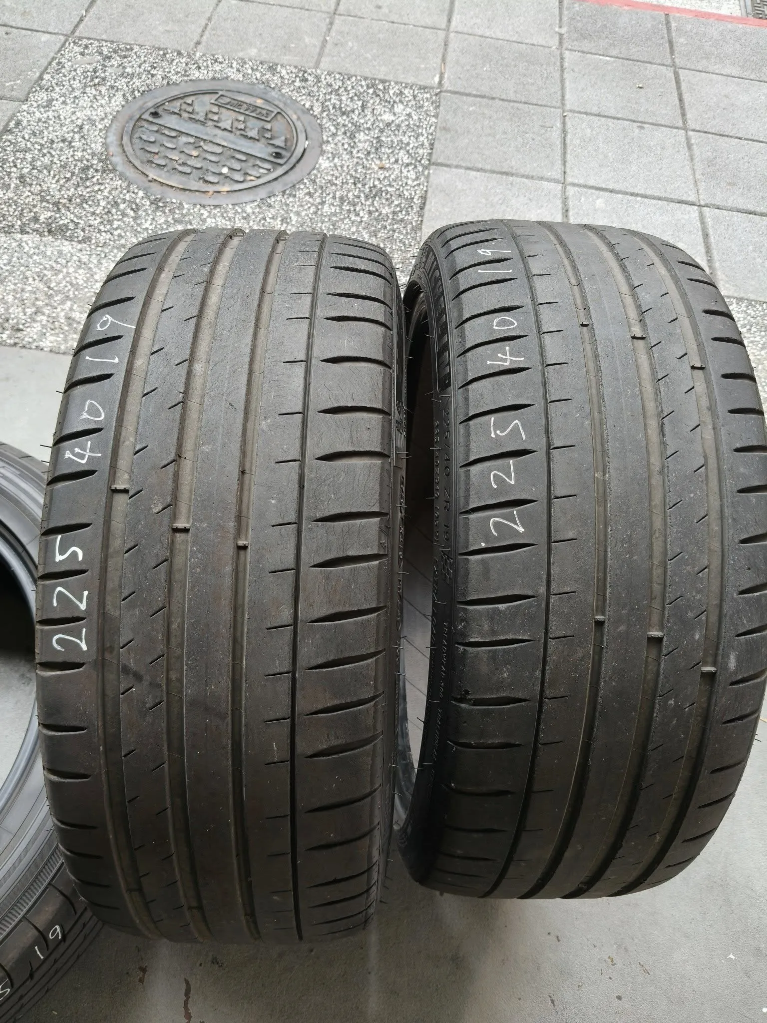 特價中古胎225/4019