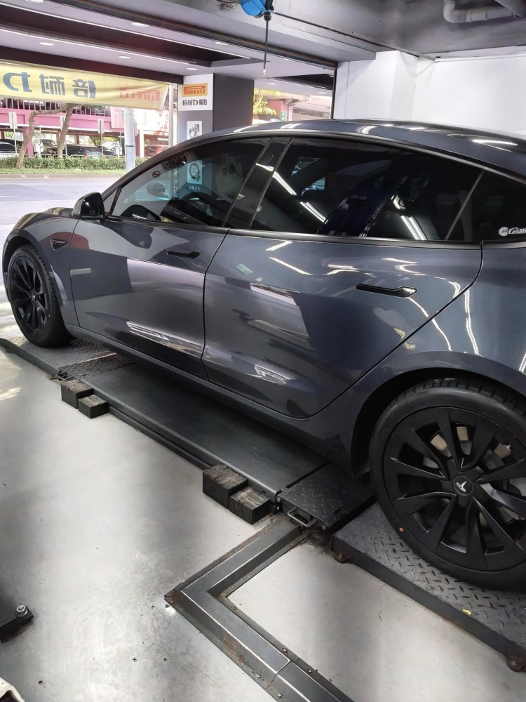 特斯拉標配胎安裝完工照