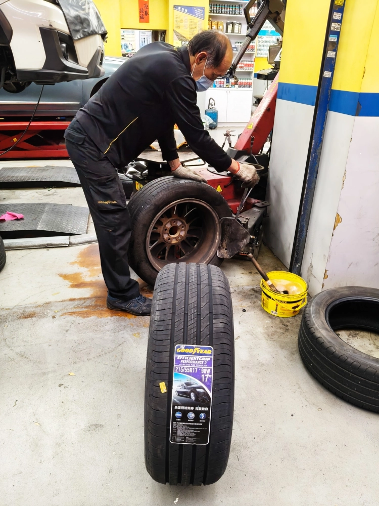 固特異EGP2 215/5517安裝實例