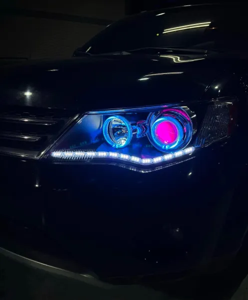 OUTLANDER