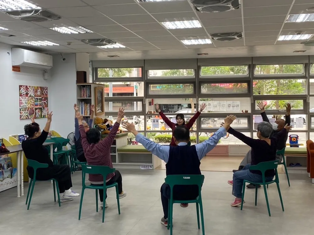 2024.02.27 伊甸好鄰育賢店 長青基礎肌力團課