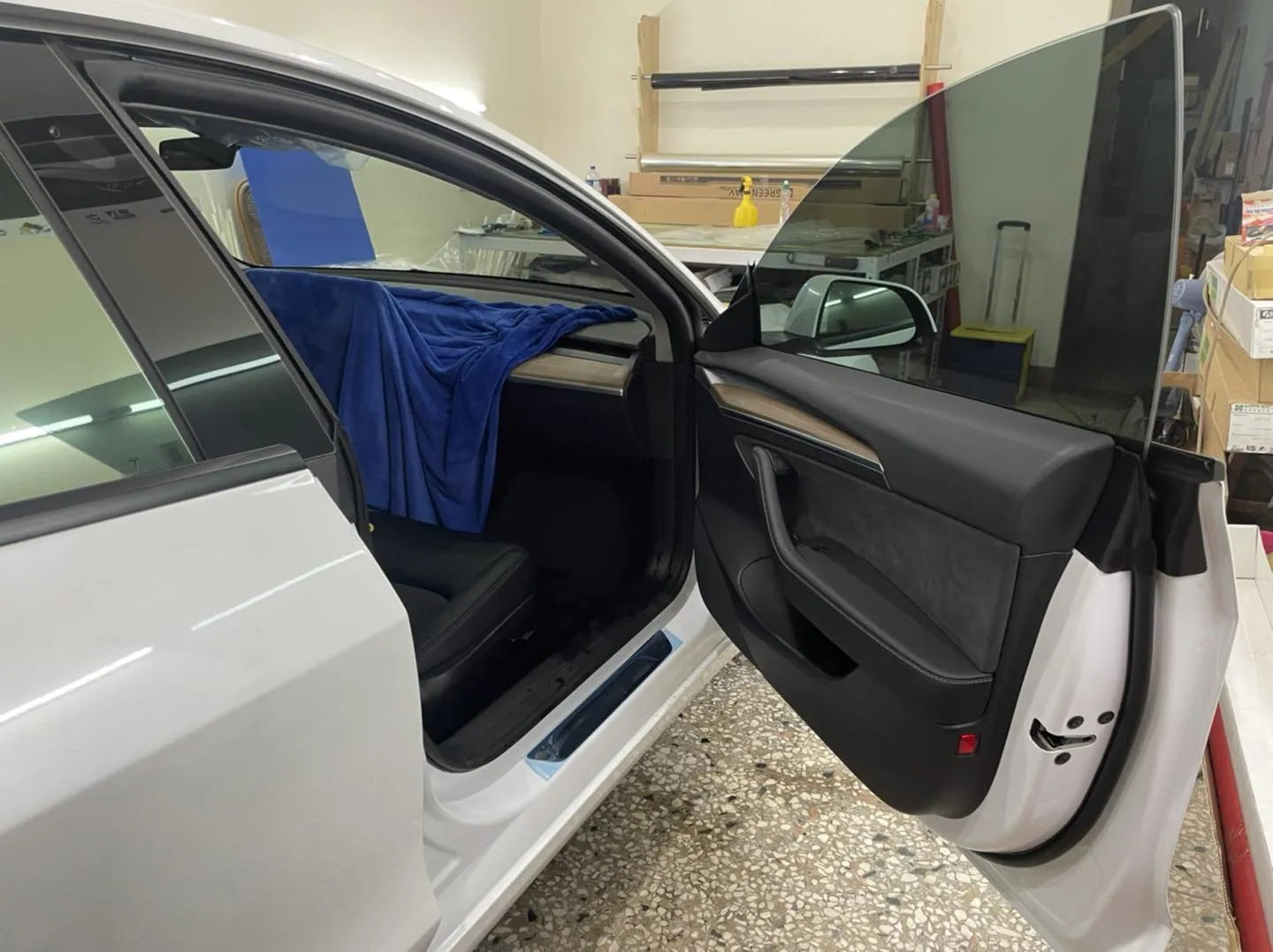 特斯拉 Model3 
