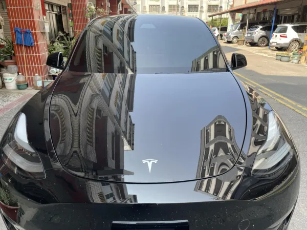 特斯拉 Model Y