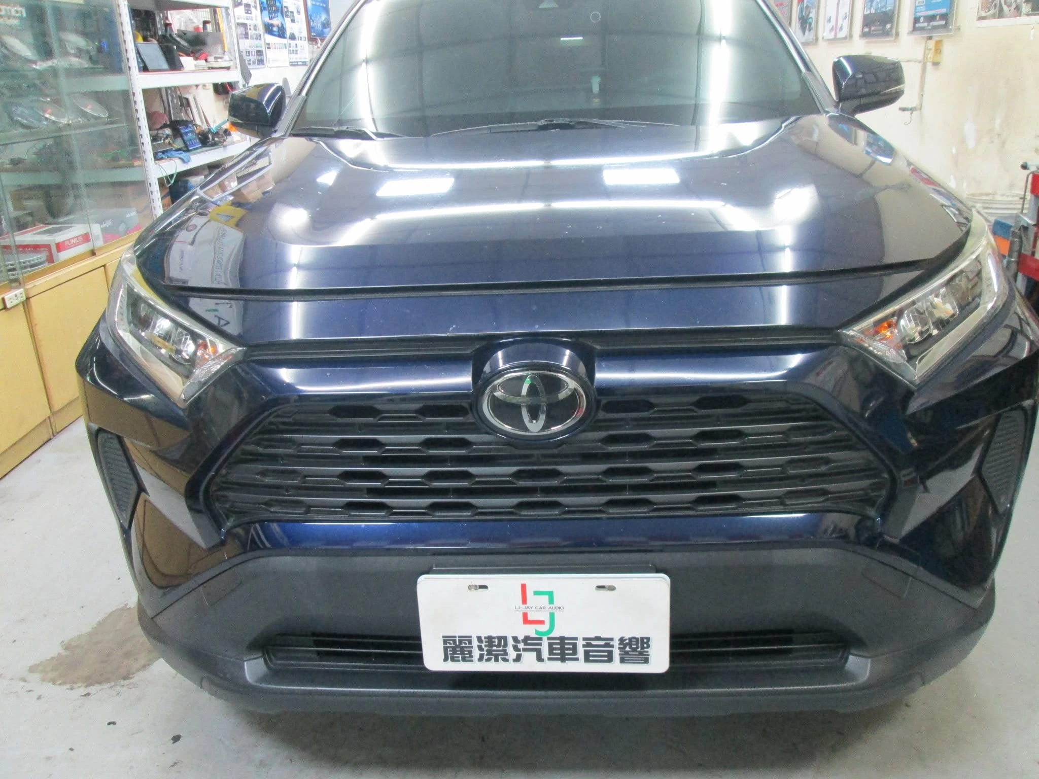 TOYOTA-RAV4 升級薄型超低音+前後行車記錄器