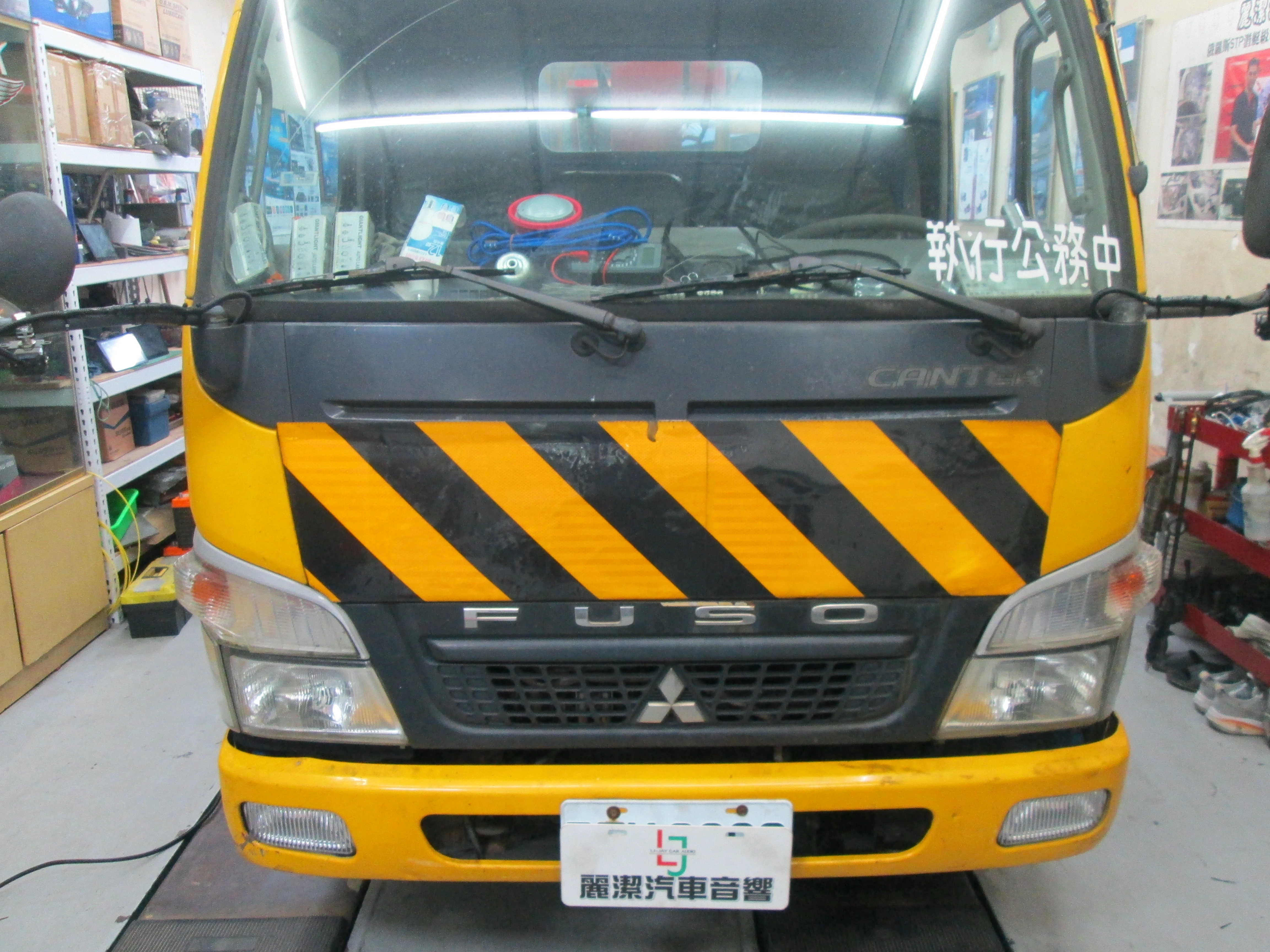 工程車3噸半加裝四路行車記錄器