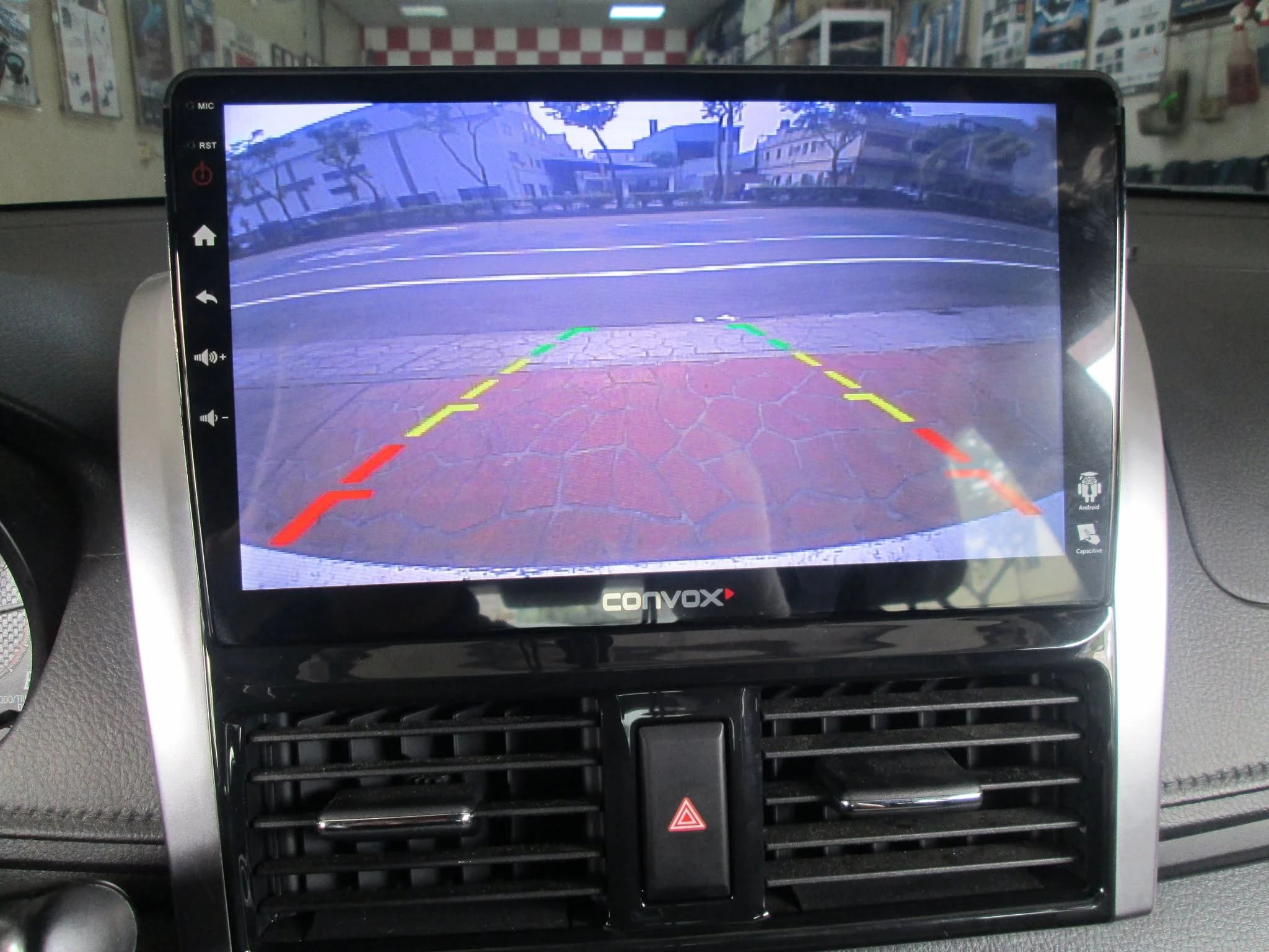 TOYOTA-YARIS 感謝車主瞭解後選擇CONVOX超級8核安卓機 