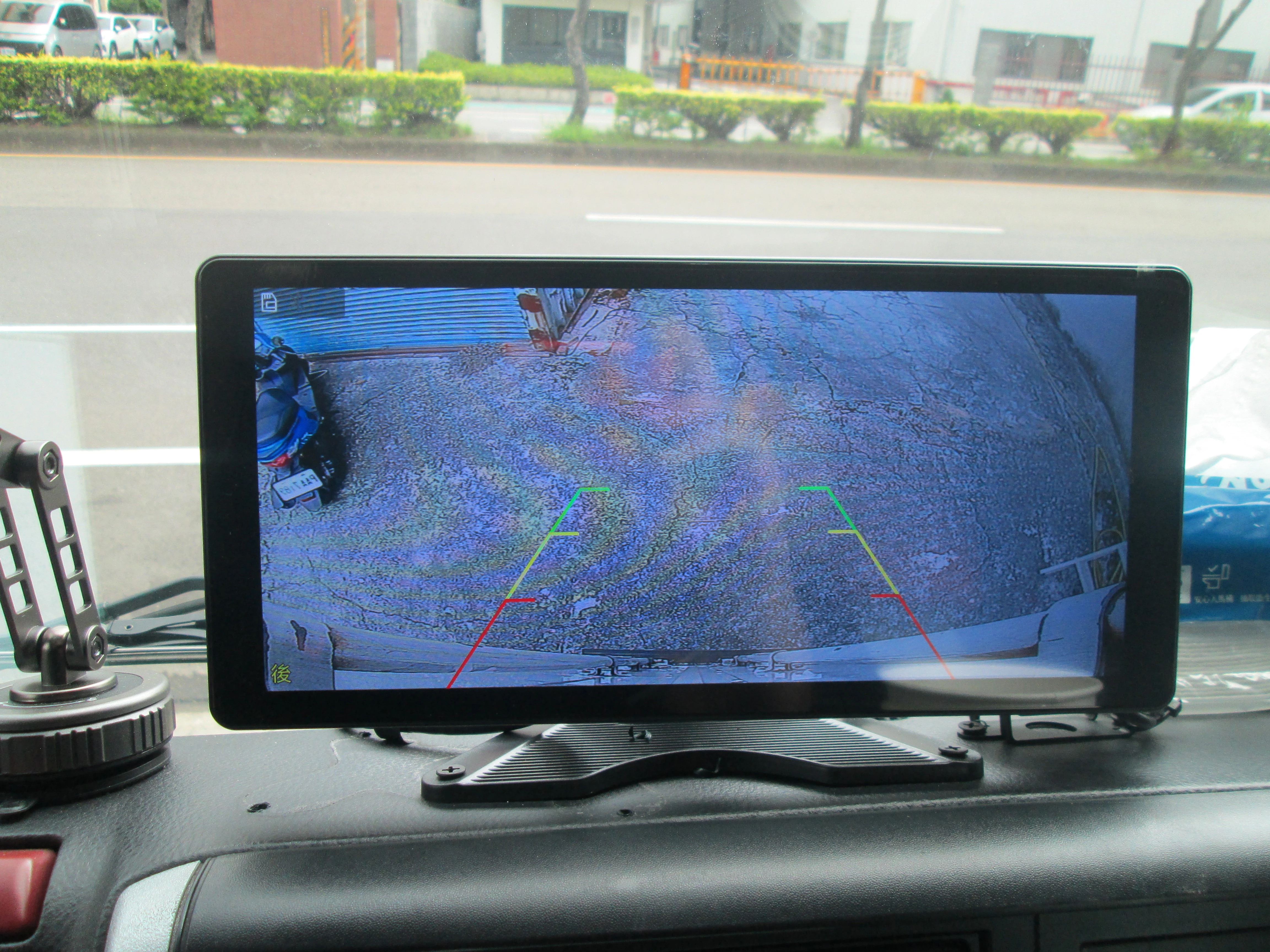 箱型貨車3噸半更換四路新的行車記錄器