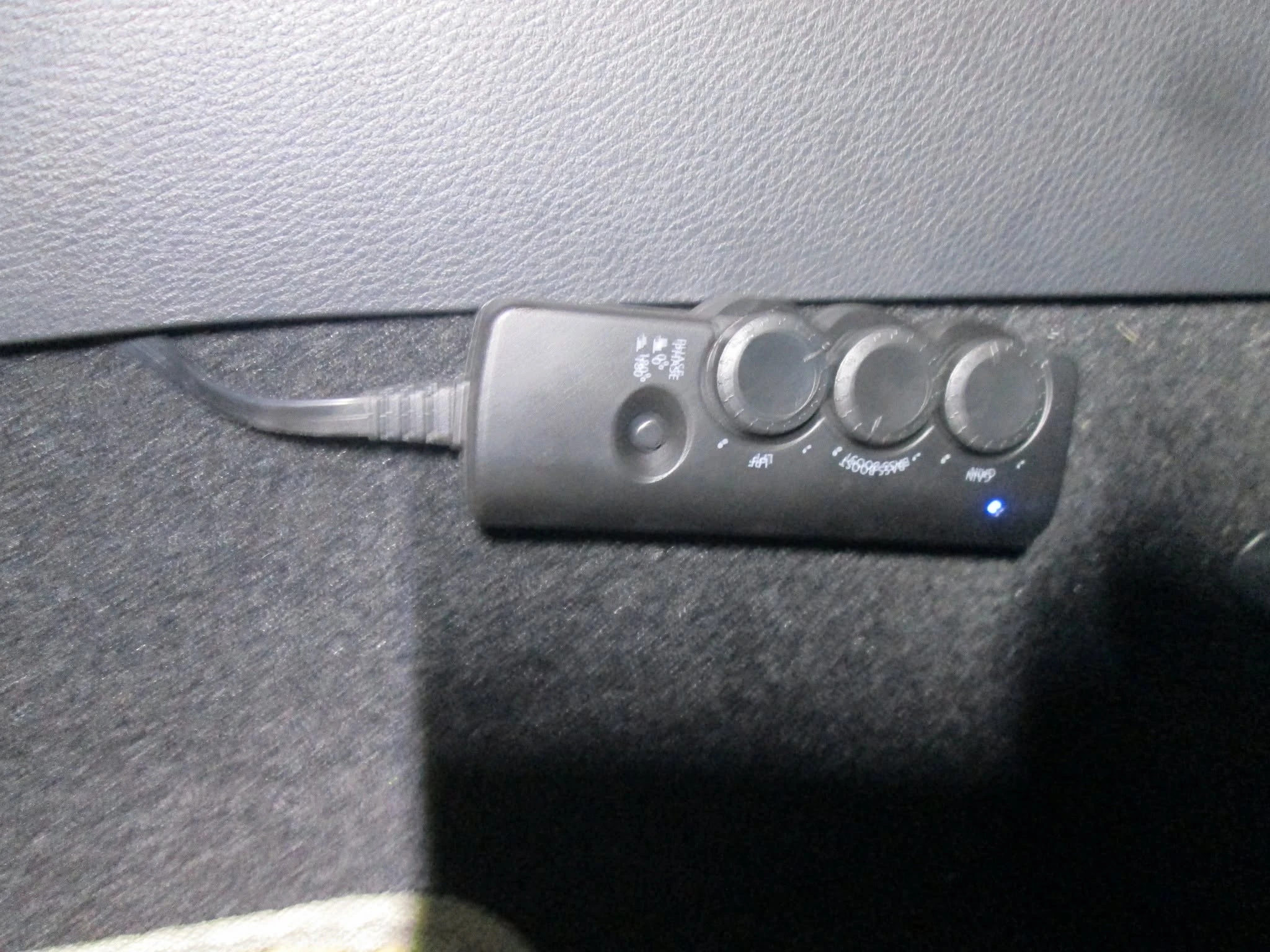 TOYOTA-RAV4 升級薄型超低音+前後行車記錄器