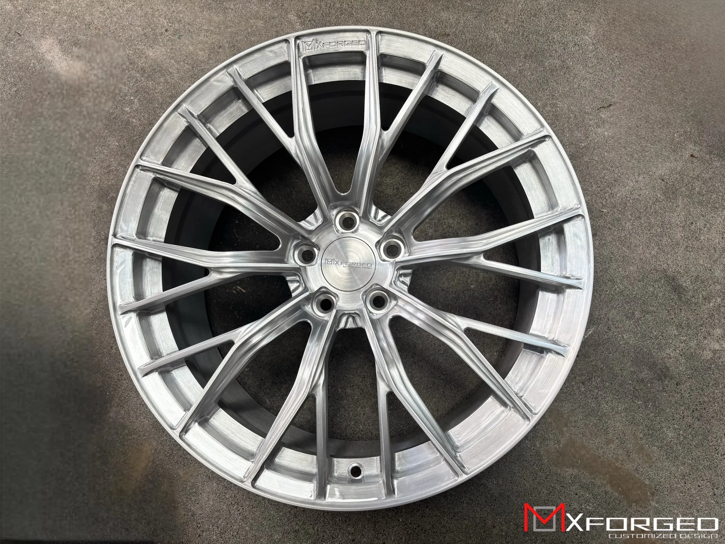 客製化鍛造鋁圈