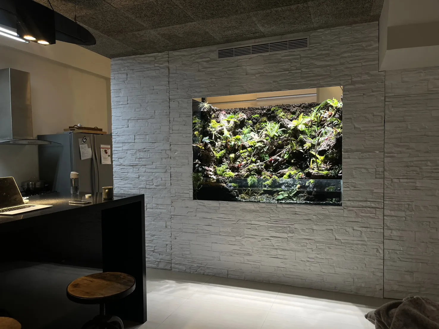 瀑布溪流大型生態雨林造景(167cm*91cm*124cm)