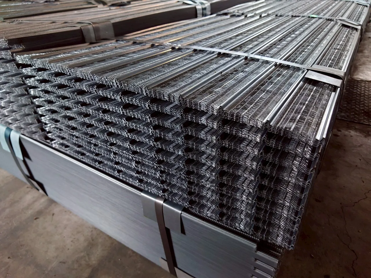 有筋擴張網(鋼網)