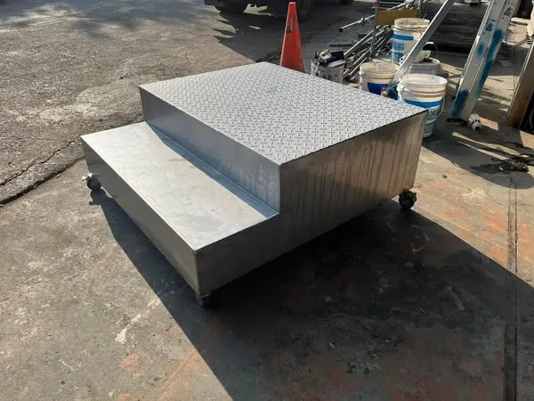 其他客製鐵件與維修
