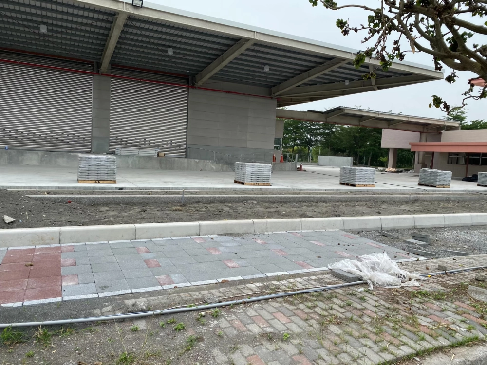 不銹鋼電動捲門(電動大門)